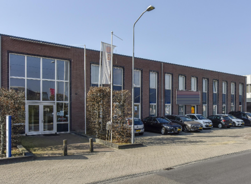 Lorentzstraat4-Ede-Kantoor-parkeerplaats-huur